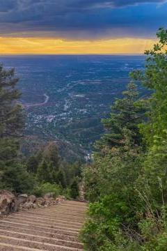 The Manitou Incline